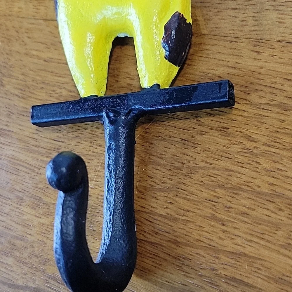 Cast Iron Giraffe Wall Hook  Key Coat Towel Purse Hanger